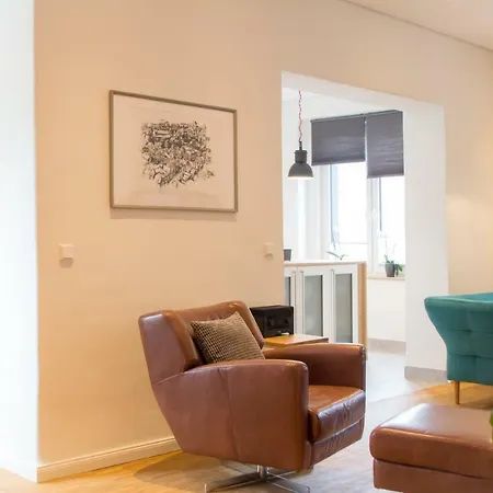 Kissinger Apartment *